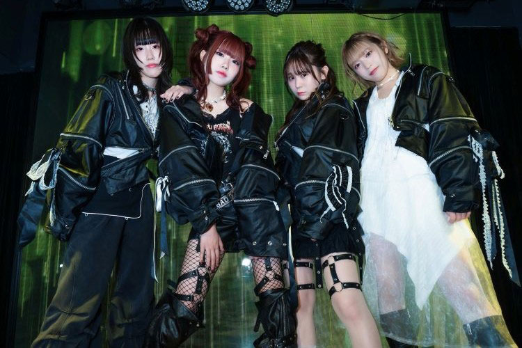 O-VER-KiLL OFFiCiAL FAN GUiLD"RE：RiOT"